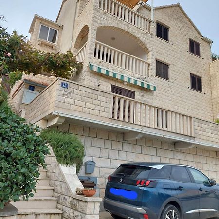 פוסטיר Apartments Pavao מראה חיצוני תמונה