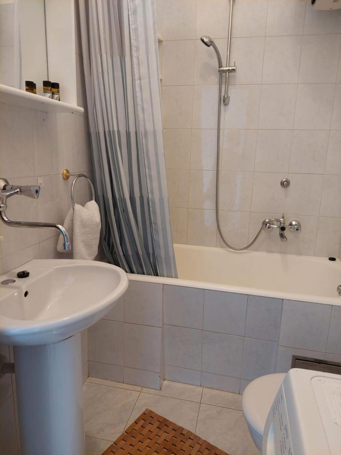 פוסטיר Apartments Pavao מראה חיצוני תמונה