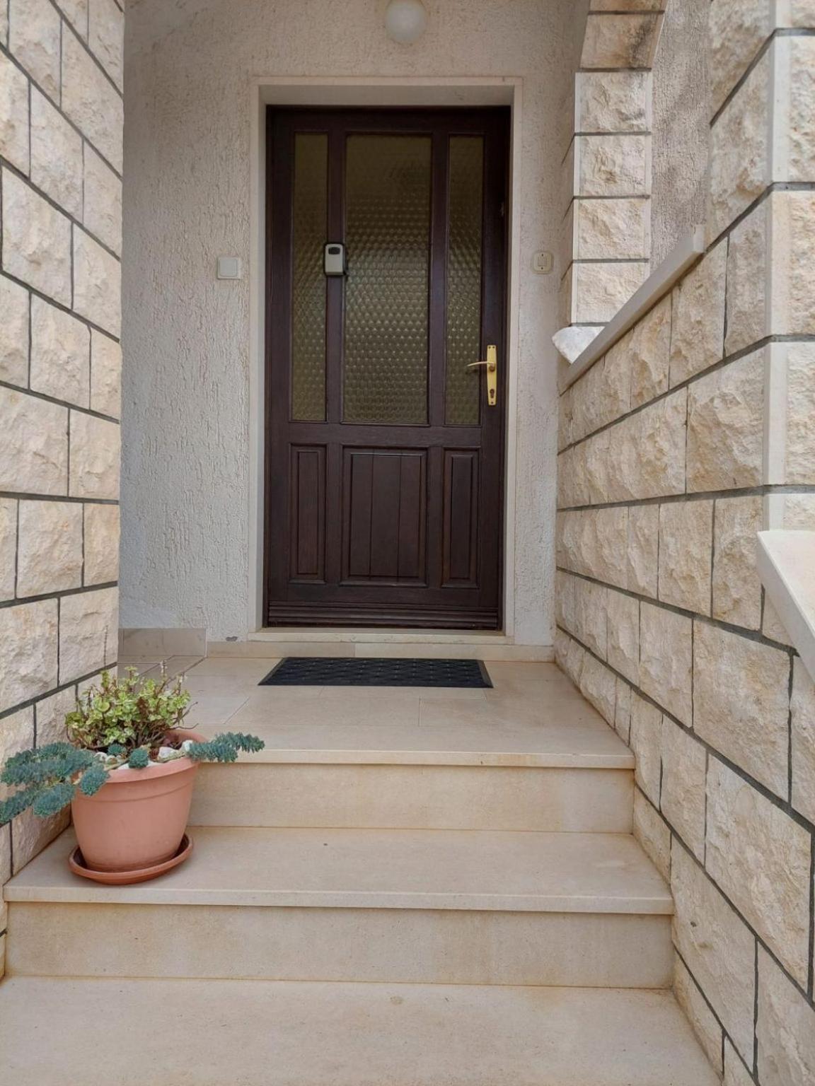 פוסטיר Apartments Pavao מראה חיצוני תמונה
