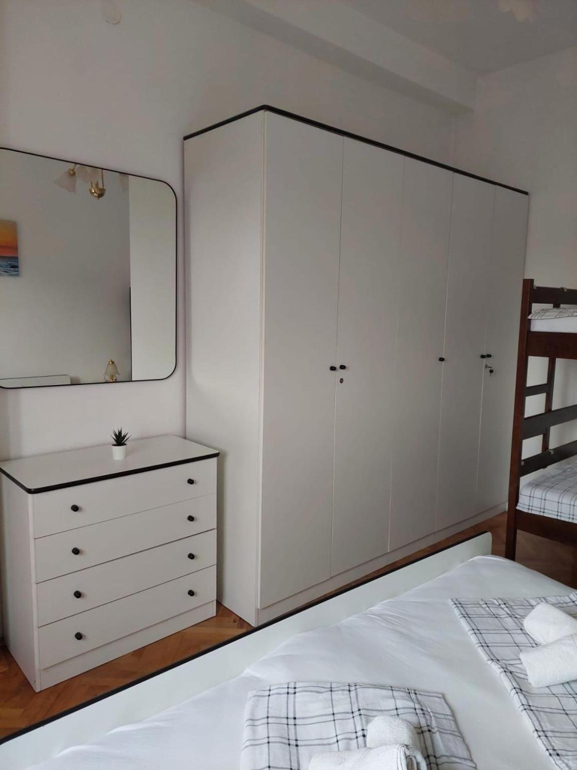 פוסטיר Apartments Pavao מראה חיצוני תמונה