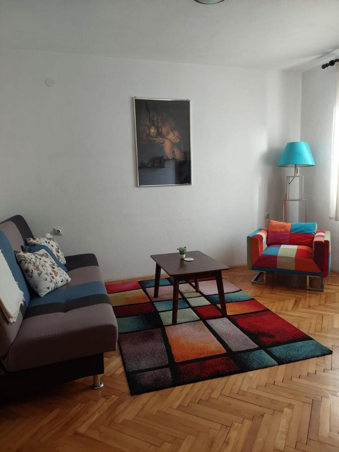 פוסטיר Apartments Pavao מראה חיצוני תמונה