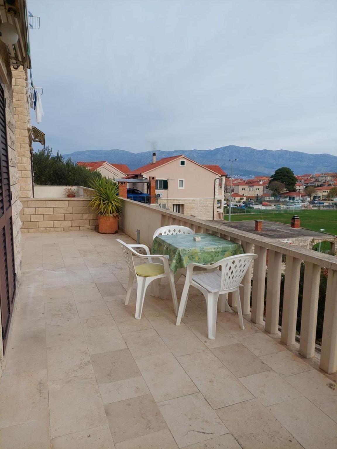 פוסטיר Apartments Pavao מראה חיצוני תמונה